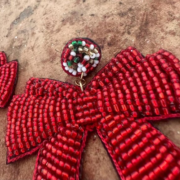 Christmas Ribbon Seed Beaded Statement Gift Red Bow Earrings NEW - Picture 4 of 4